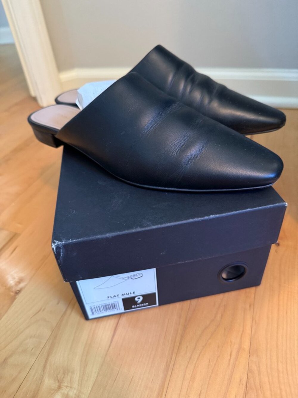 Banana Republic Womens Flat Mule